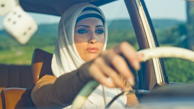 Resultado de imagen de saudies al volante mujeres